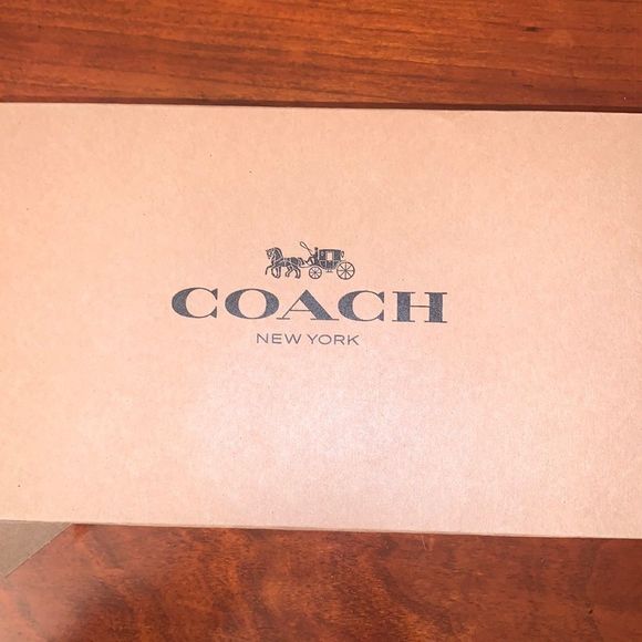 NWT authentic Coach Checkbook Wallet. Brown/black. New in the box. Matching purs - Picture 16 of 16